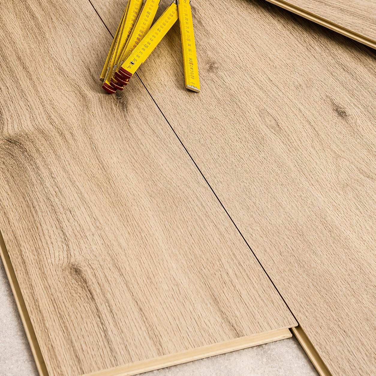 laminate installation9 - Hadinger Flooring